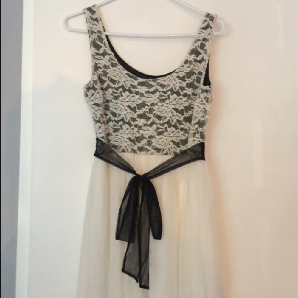 Papaya Black and White Dress